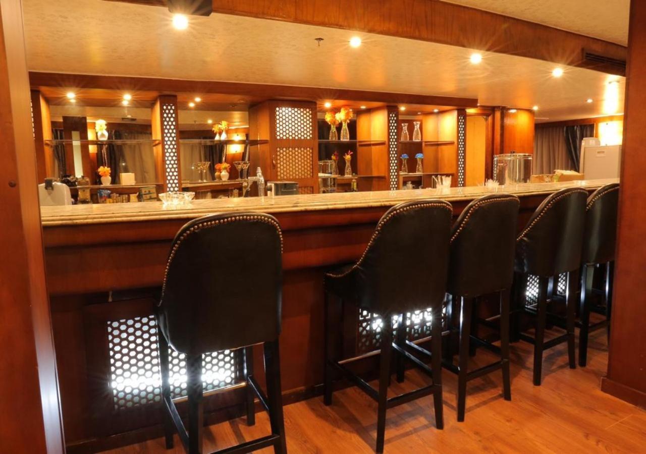 Nile Cruise Al Nabiltan Every Saturday From Luxor 4 Nights & Every Wednesday From Aswan 3 Nights Al Karnak Kültér fotó